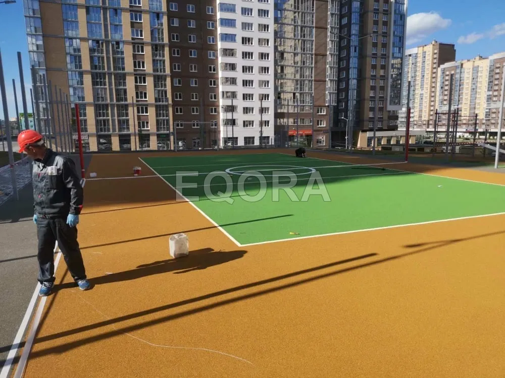 Из чего состоит бесшовное резиновое покрытие в Усть-Тарке?